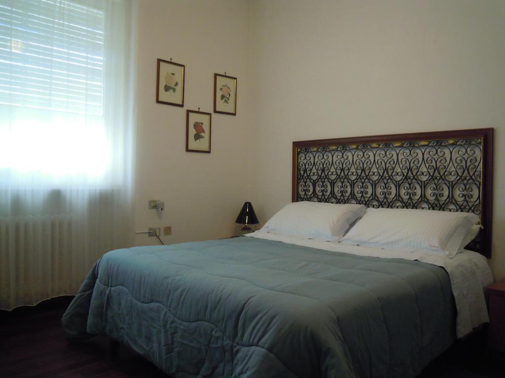 Colle Moro - B&B Villa Maria 치타 산트  안젤로 객실 사진